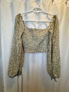 Dynamite Olive Green Floral Smocked Puff-Sleeve Crop Top